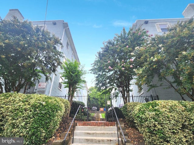 742 Brandywine St Se #201, Washington