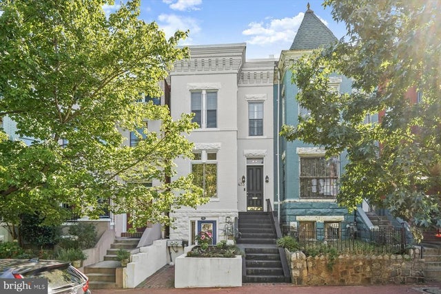 433 10th St Ne, Washington