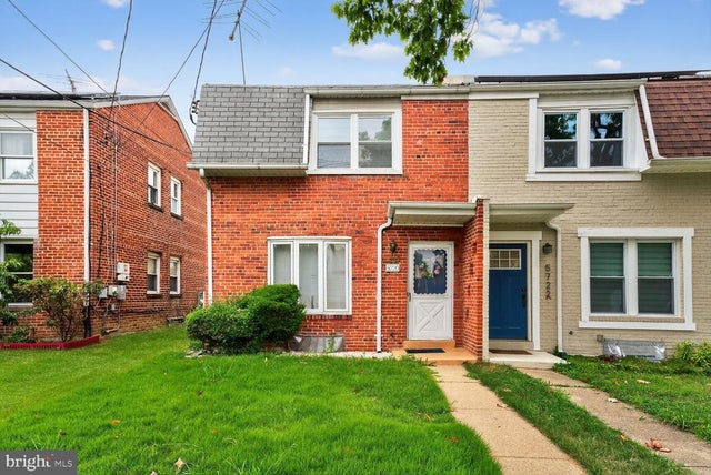 5720 5th St Ne, Washington