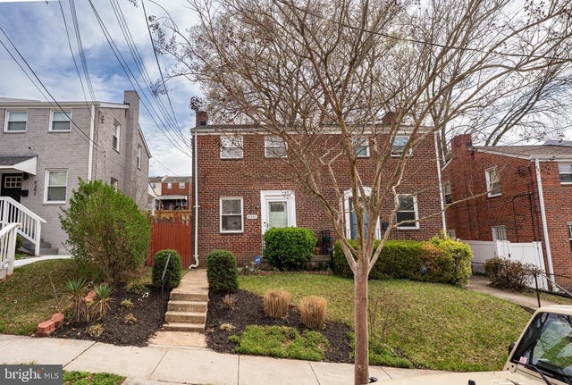 4343 F St Se, Washington