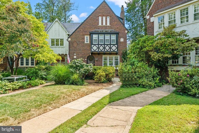 4452 Q St Nw, Washington