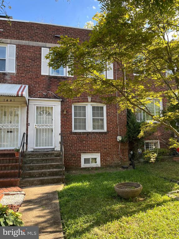 1439 Bangor St Se, Washington