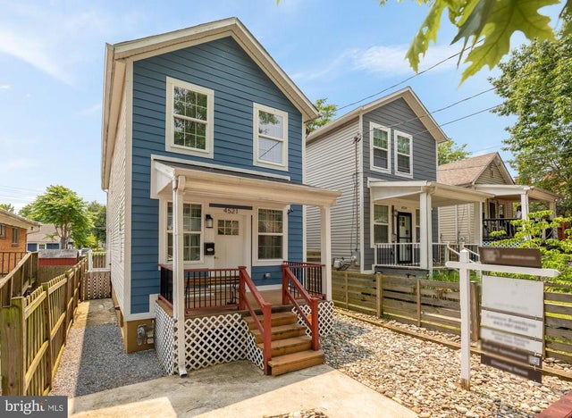 4521 Clay St Ne, Washington