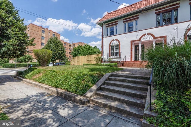 3249 38th St Nw, Washington