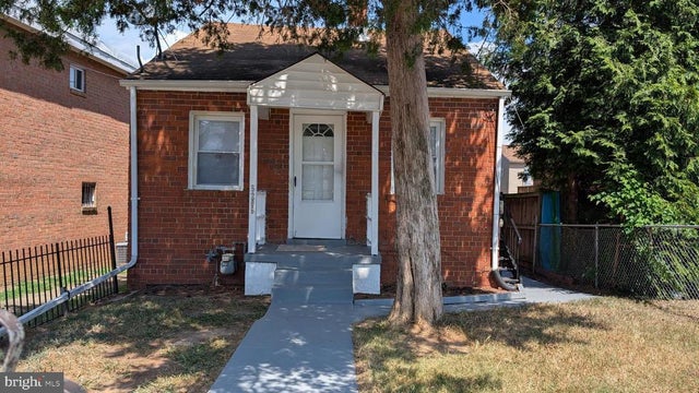 5206 Banks Pl Ne, Washington