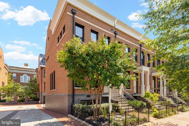 412 13th St Se, Washington