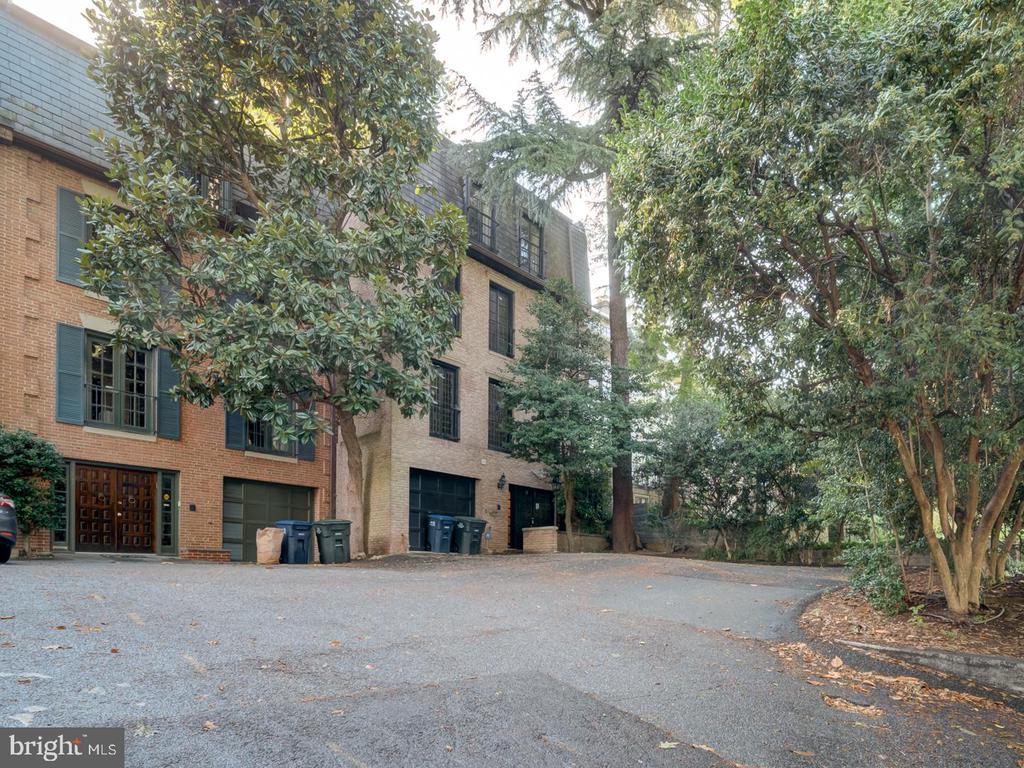 Photo of Listing #DCDC2220438