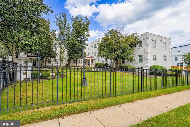 3876 9th St Se #302, Washington