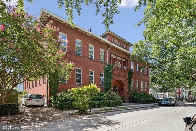 111 Quincy Pl Ne #3, Washington