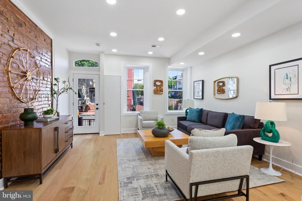 116 Thomas St Nw, WASHINGTON