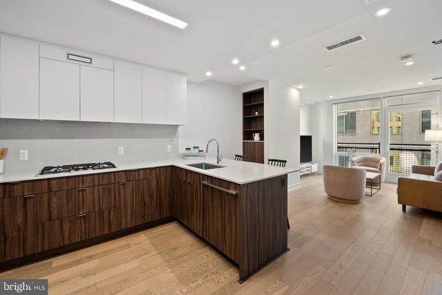 37 L St Se #908, Washington