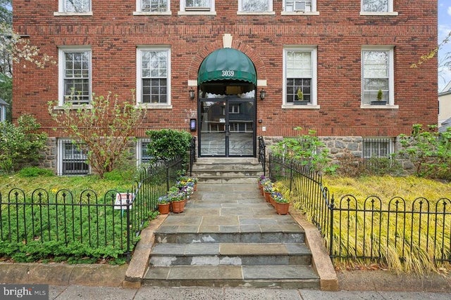 3039 Macomb St Nw #3a, Washington