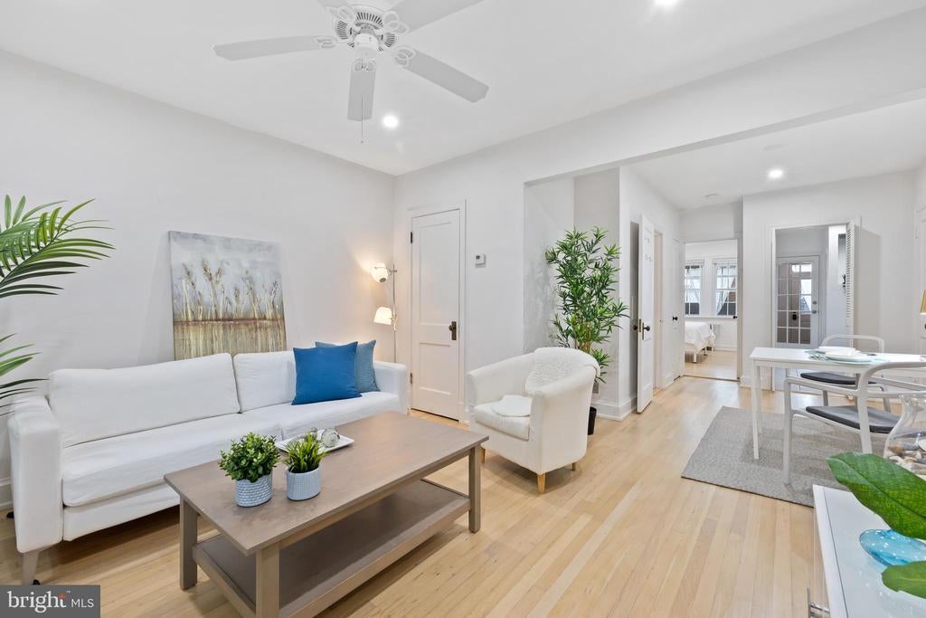 Photo of Listing #DCDC2222194