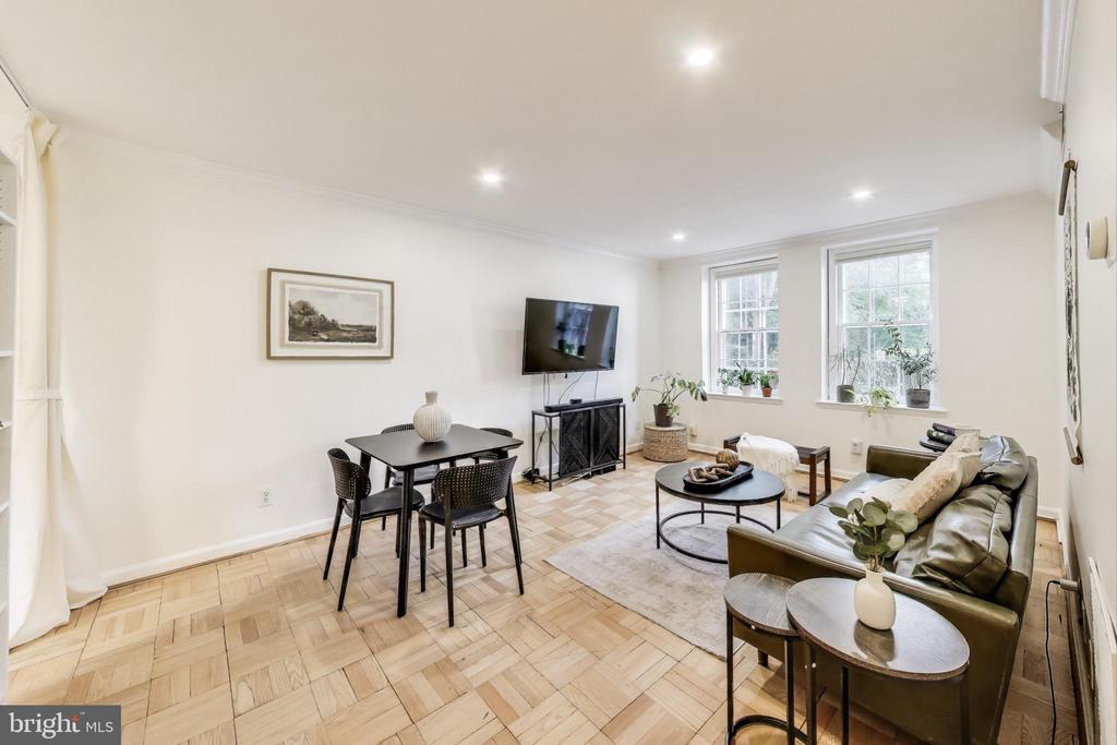 Photo of Listing #DCDC2222332