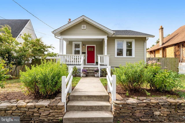 12 Nicholson St Nw, Washington