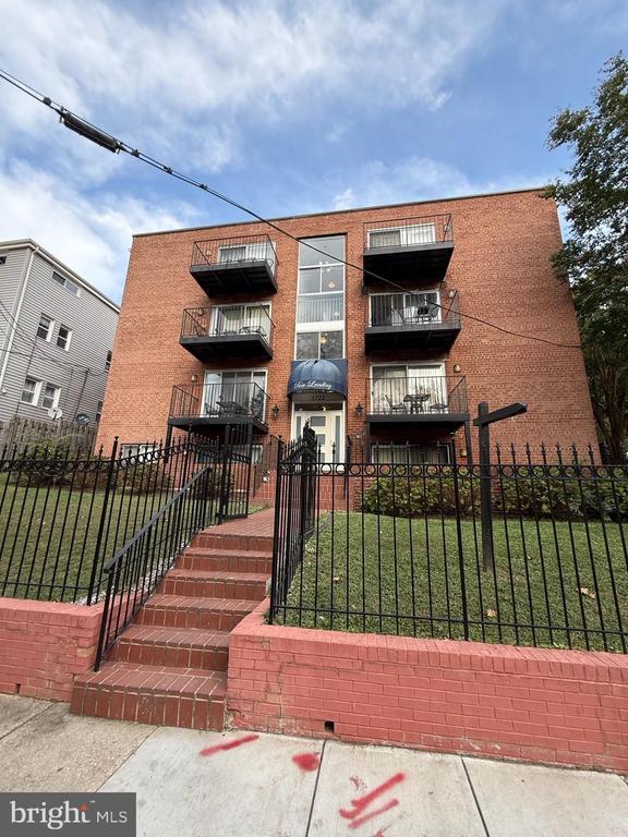 1722 28th St Se #a-3, Washington