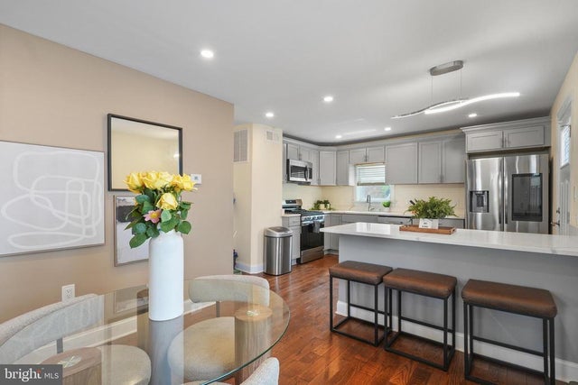 5077 Just St Ne, Washington