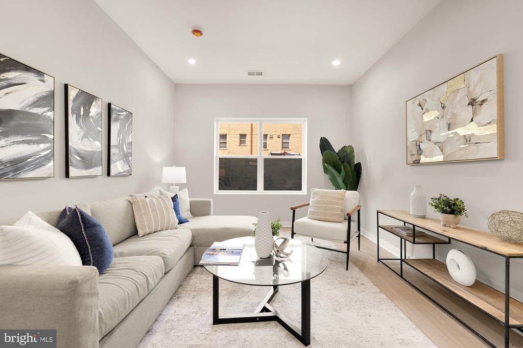 Photo of Listing #DCDC2223012