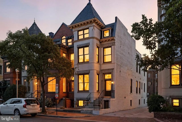 910 Westminster St Nw, Washington