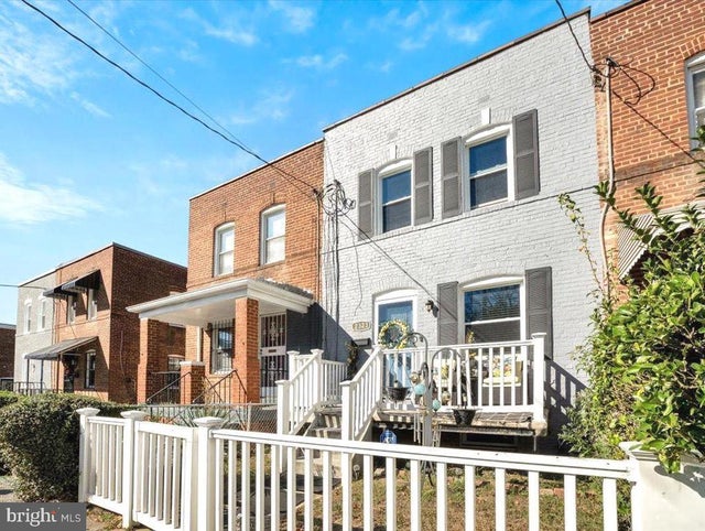 2323 Pomeroy Rd Se, Washington