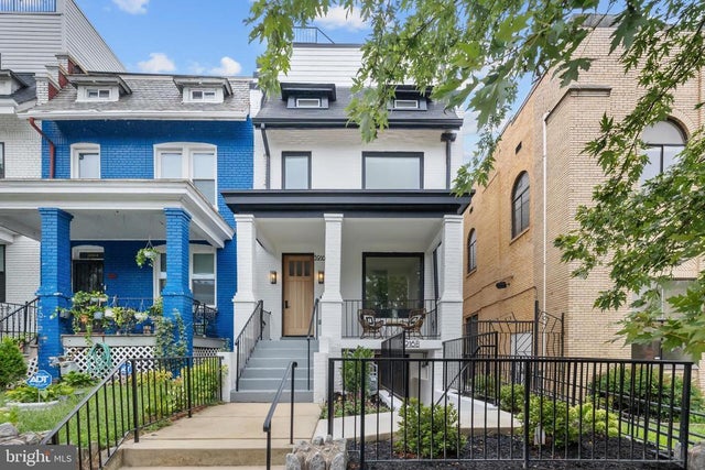 3916 8th St Nw #a, Washington