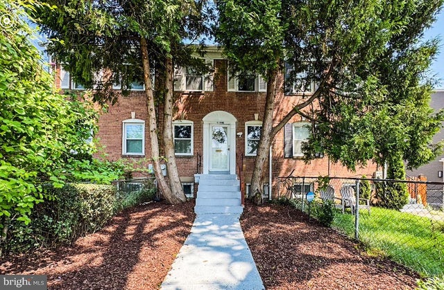 418 Peabody St Ne, Washington