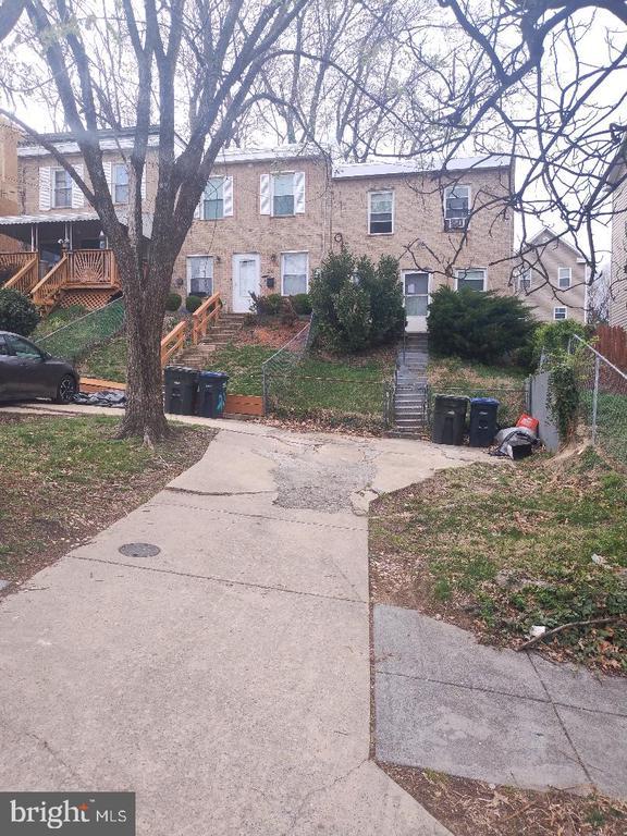 218 57th Pl Ne, Washington