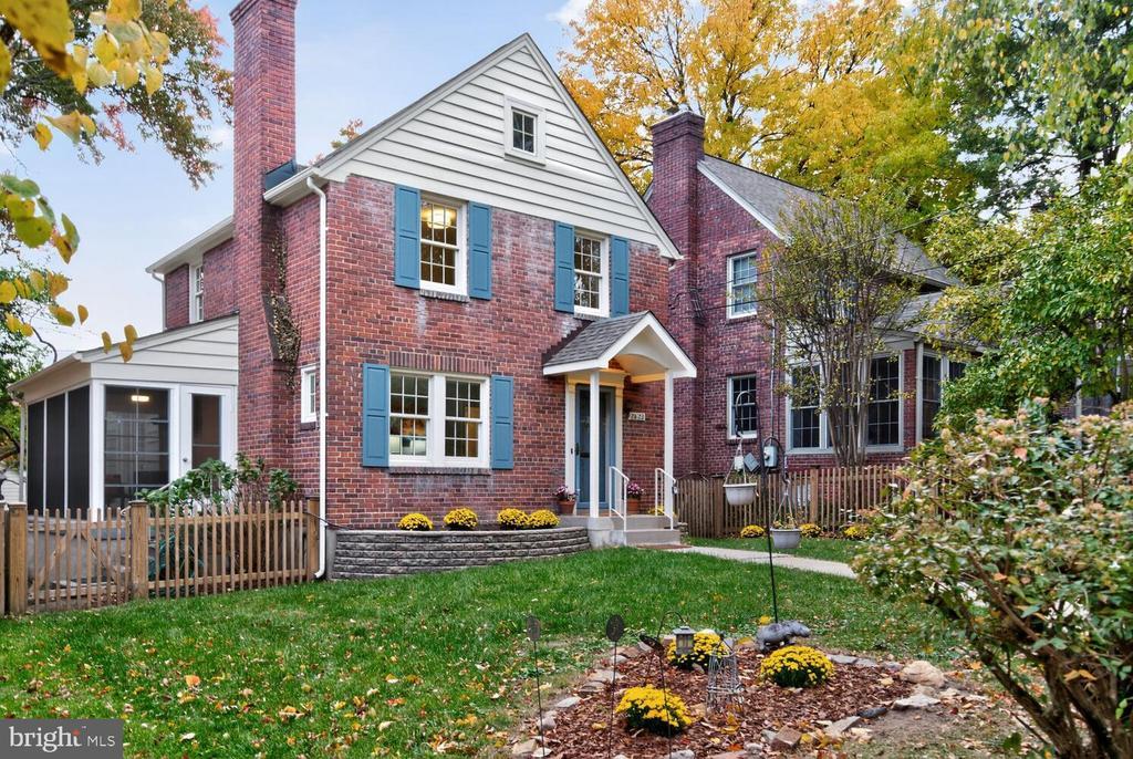 2822 Rittenhouse St Nw, WASHINGTON