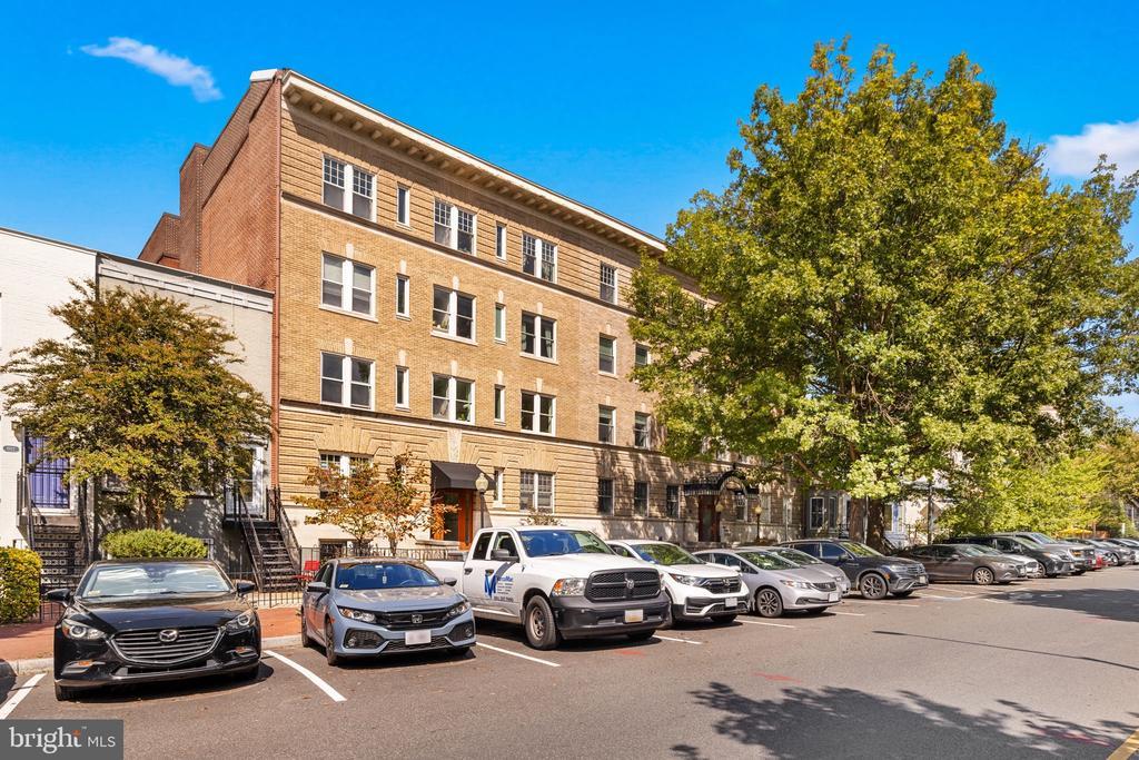 Photo of Listing #DCDC2225212