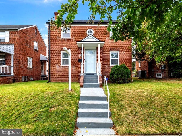 4308 19th Pl Ne, Washington