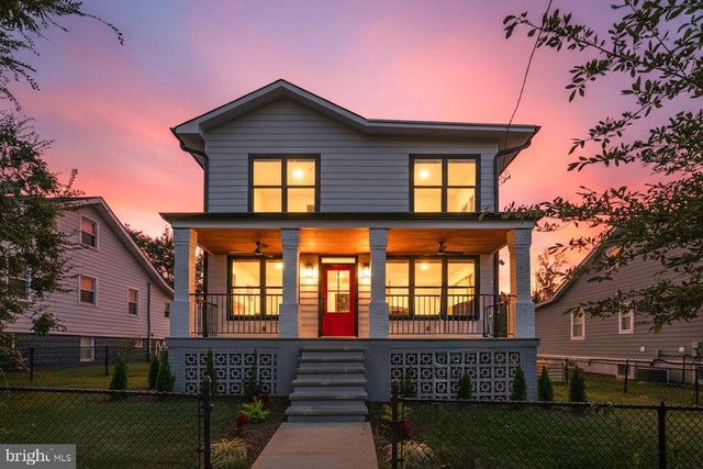 2118 Rand Pl Ne, Washington