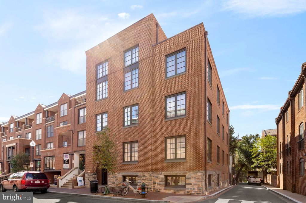 Photo of Listing #DCDC2225386