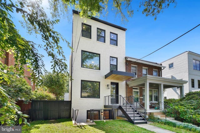 4414 Harrison St Nw, WASHINGTON