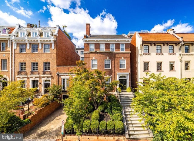 2121 Leroy Pl Nw, Washington