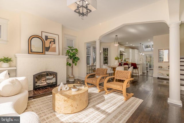 2939 Macomb St Nw, Washington