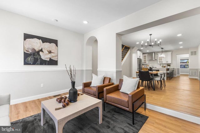 329 15th St Ne, Washington