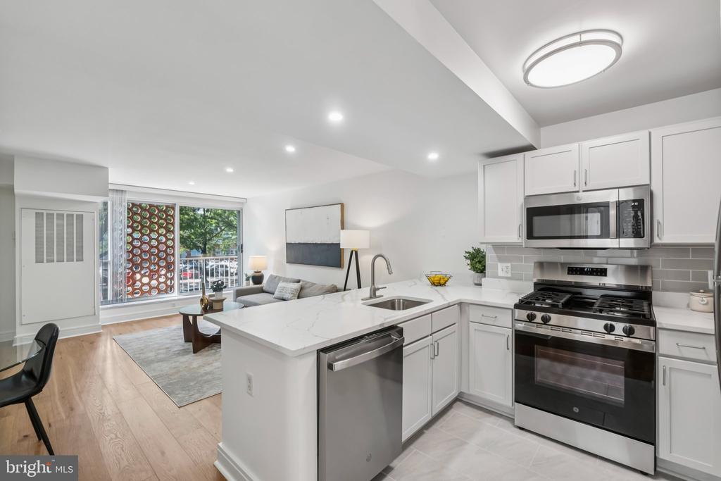 800 4th St Sw #s121, WASHINGTON