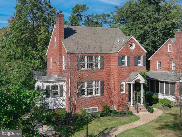 1929 33rd St Se, Washington