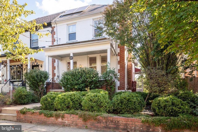 5911 4th St Nw, Washington