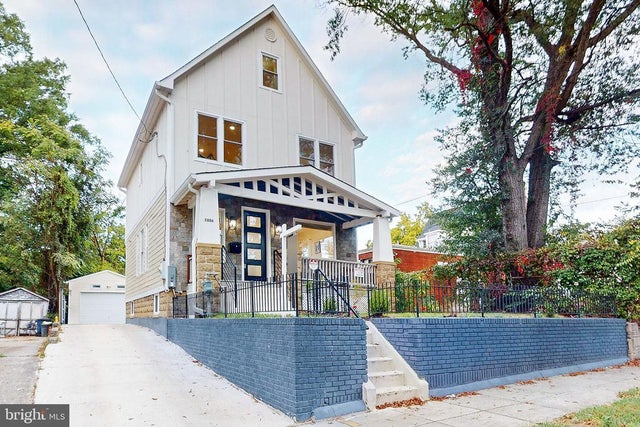 2806 Franklin St Ne, Washington