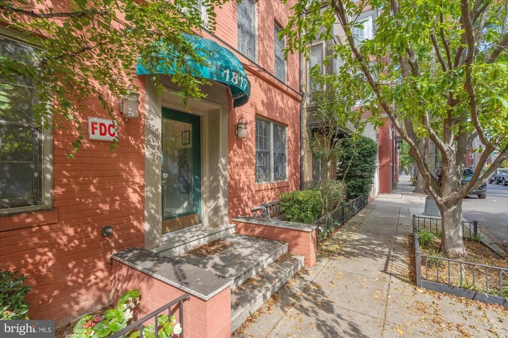 Photo of Listing #DCDC2227370