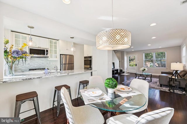 4005 Clay Pl Ne, Washington