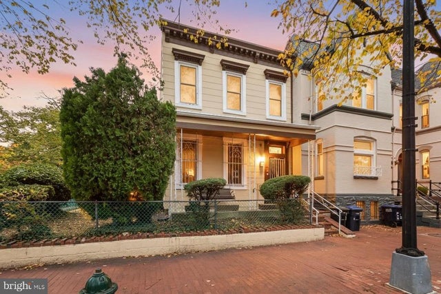 351 11th St Se, Washington