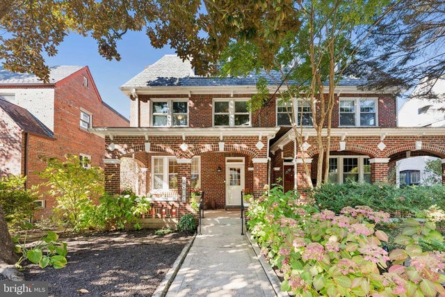 2814 38th St Nw, Washington