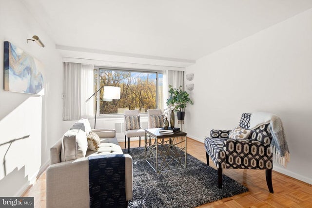 4200 Cathedral Ave Nw #812, Washington