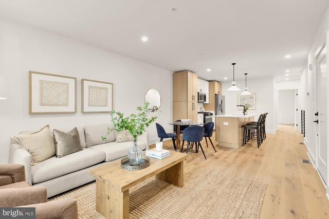 1325 Orren St Ne #a, Washington