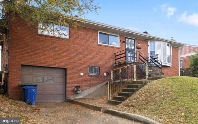227 Oneida St Ne, Washington