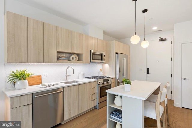 7175 12th St Nw #405, Washington