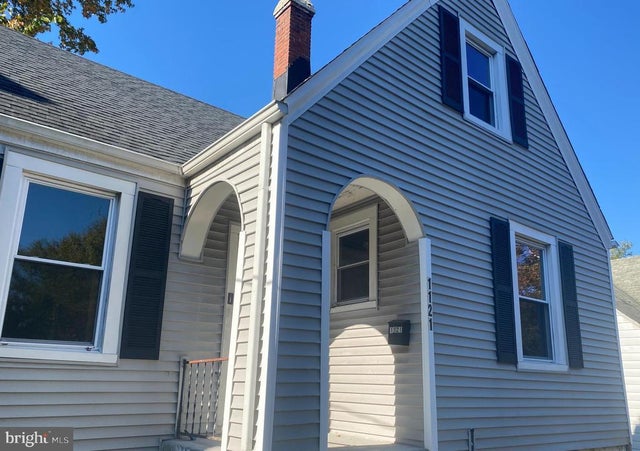 1121 45th Pl Se, Washington