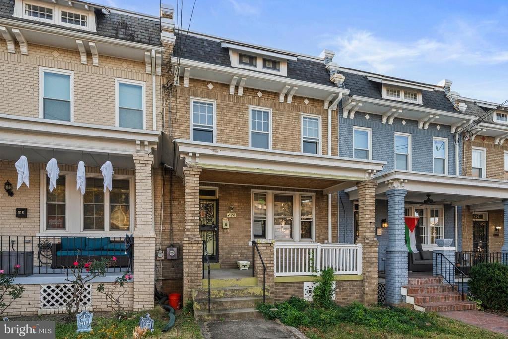 820 Emerson St Nw, WASHINGTON